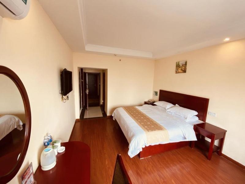 Greentree Inn Huai'An Bus Station Golden Eagle Xinya Huaihai Road Business Hotel Huai'an (Jiangsu) Exterior foto